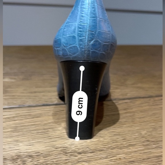 Studio Pollini Blue Croc-Embossed Block Heel Pumps Size EU41 - Picture 6 of 7
